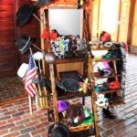 Free rustic western saloon photo booth rental props Free rustic western saloon photo booth rental props